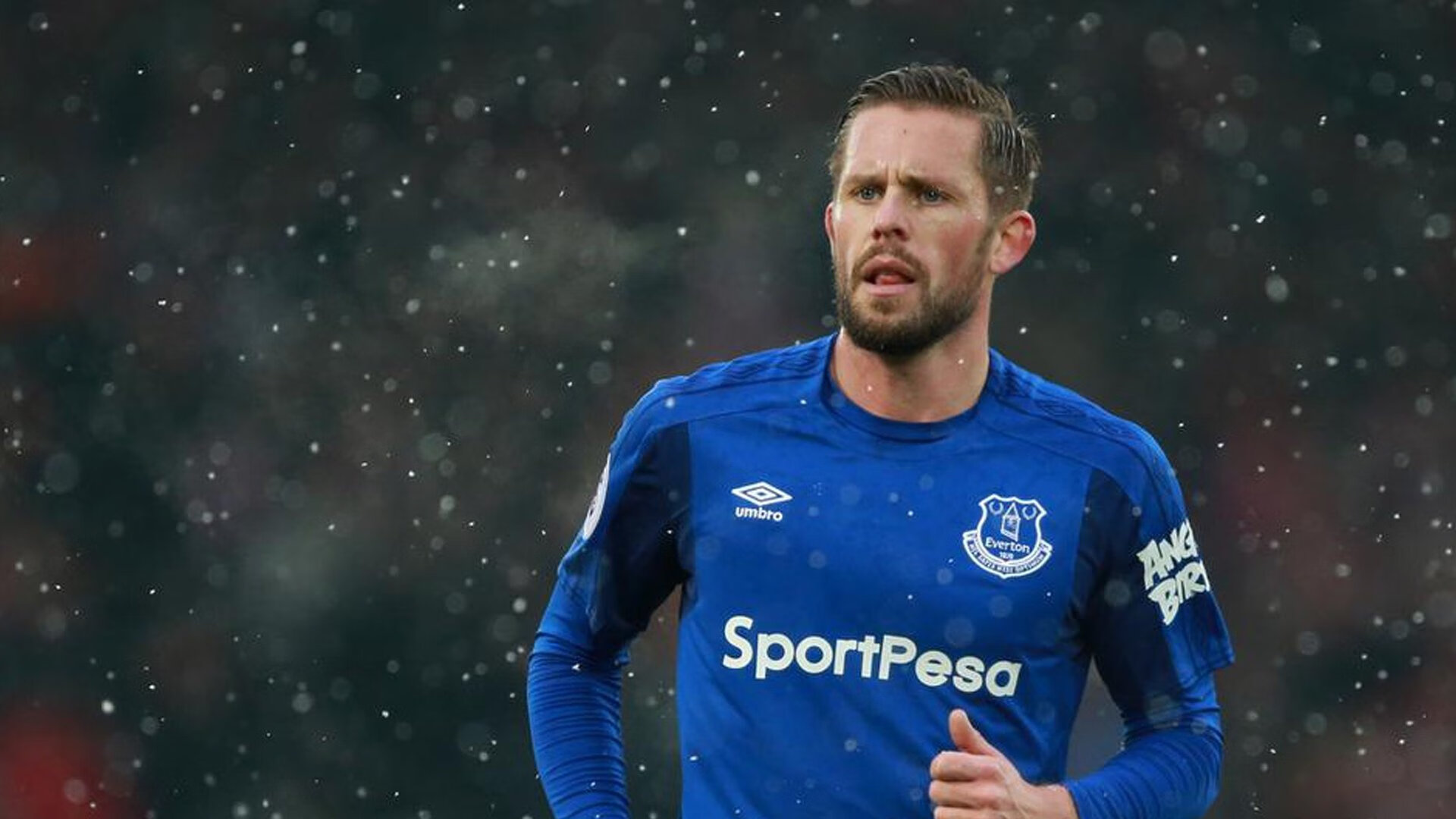 【搞笑】塞内加尔后卫滑倒后误打误撞完成助攻，塞内加尔怎么样