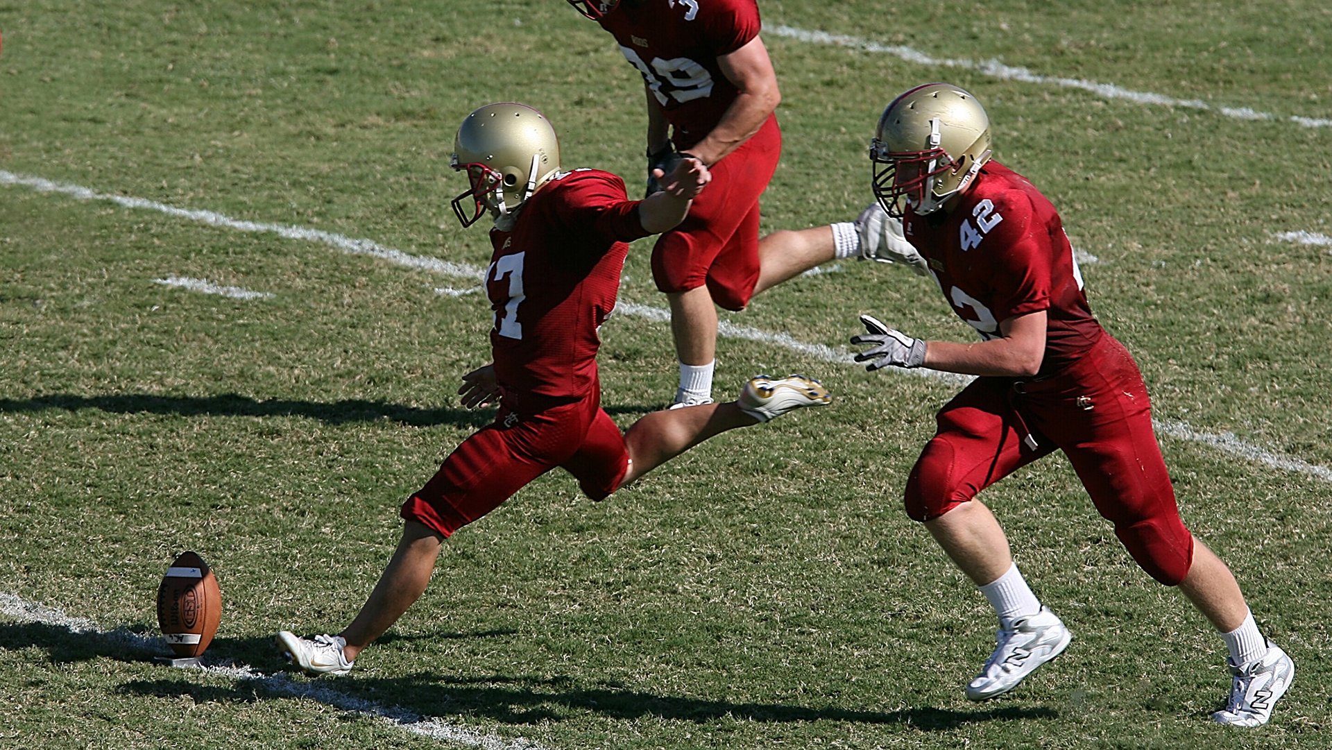 逆境奋战：球队在危机中崛起的故事，逆境崛起的口号